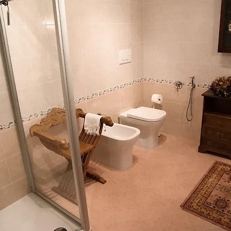 Apartamento Un Giardino Sulle Langhe *